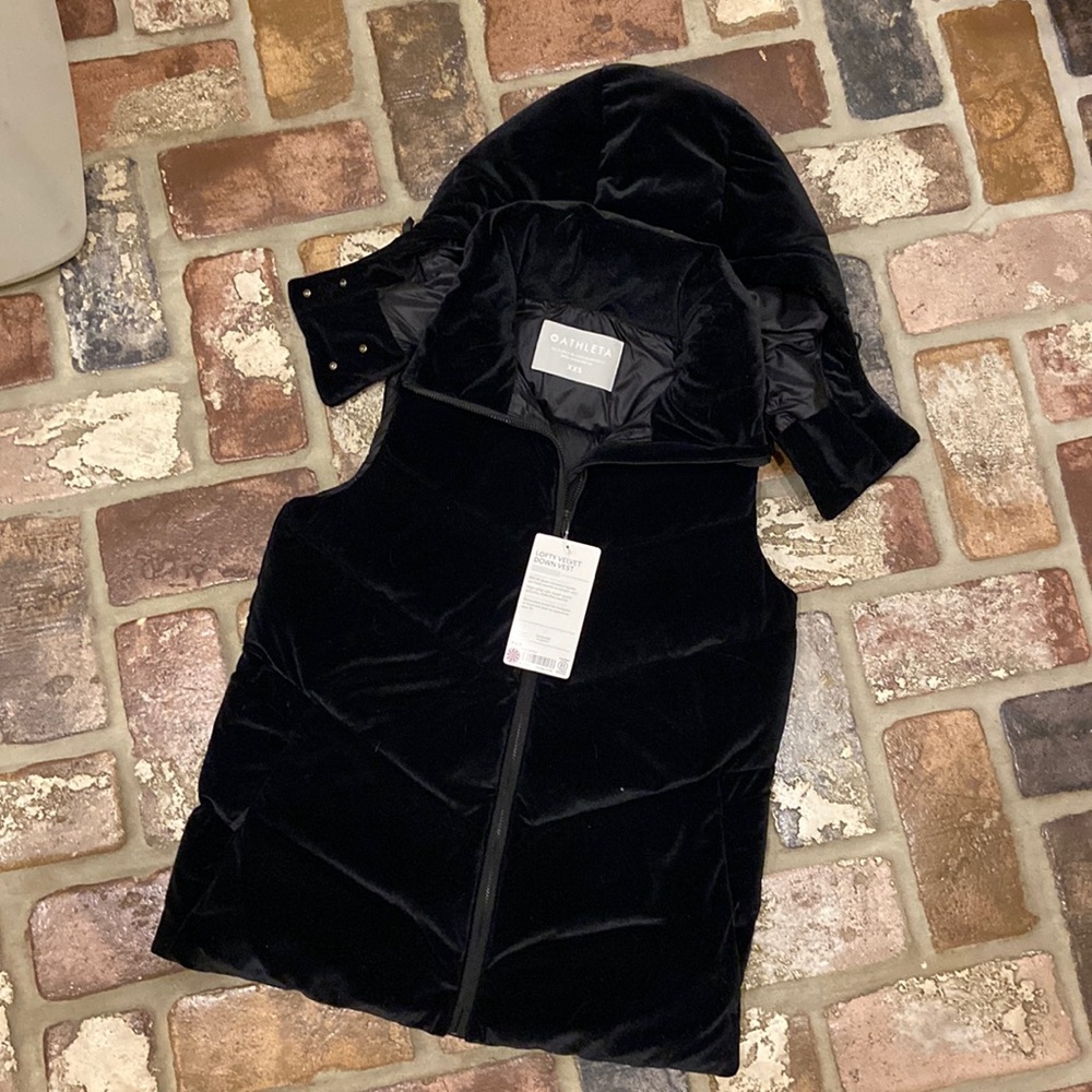 Athleta Black Velvet puffer vest. Size XXS